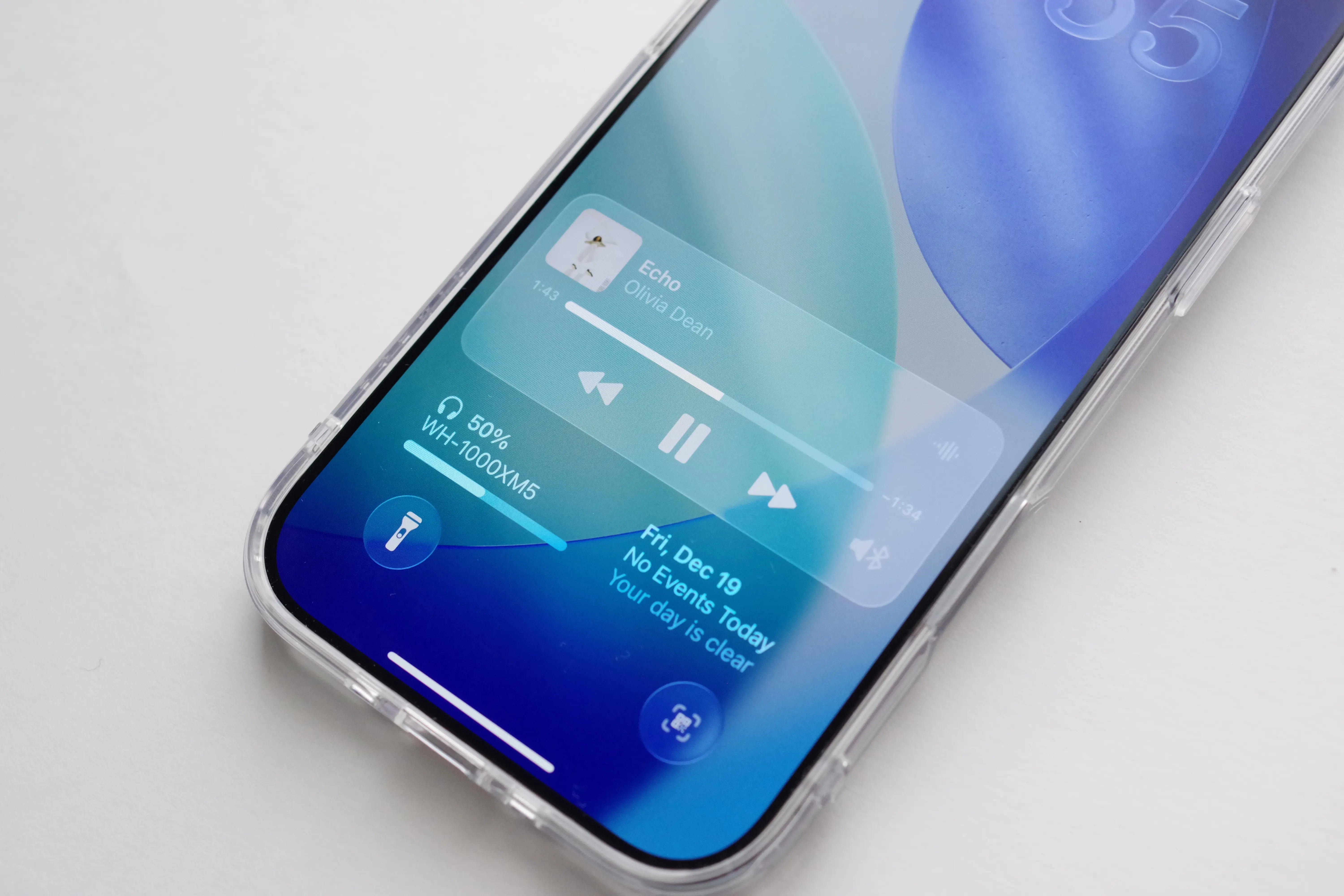 iPhone Aieのディスプレイ下部の写真