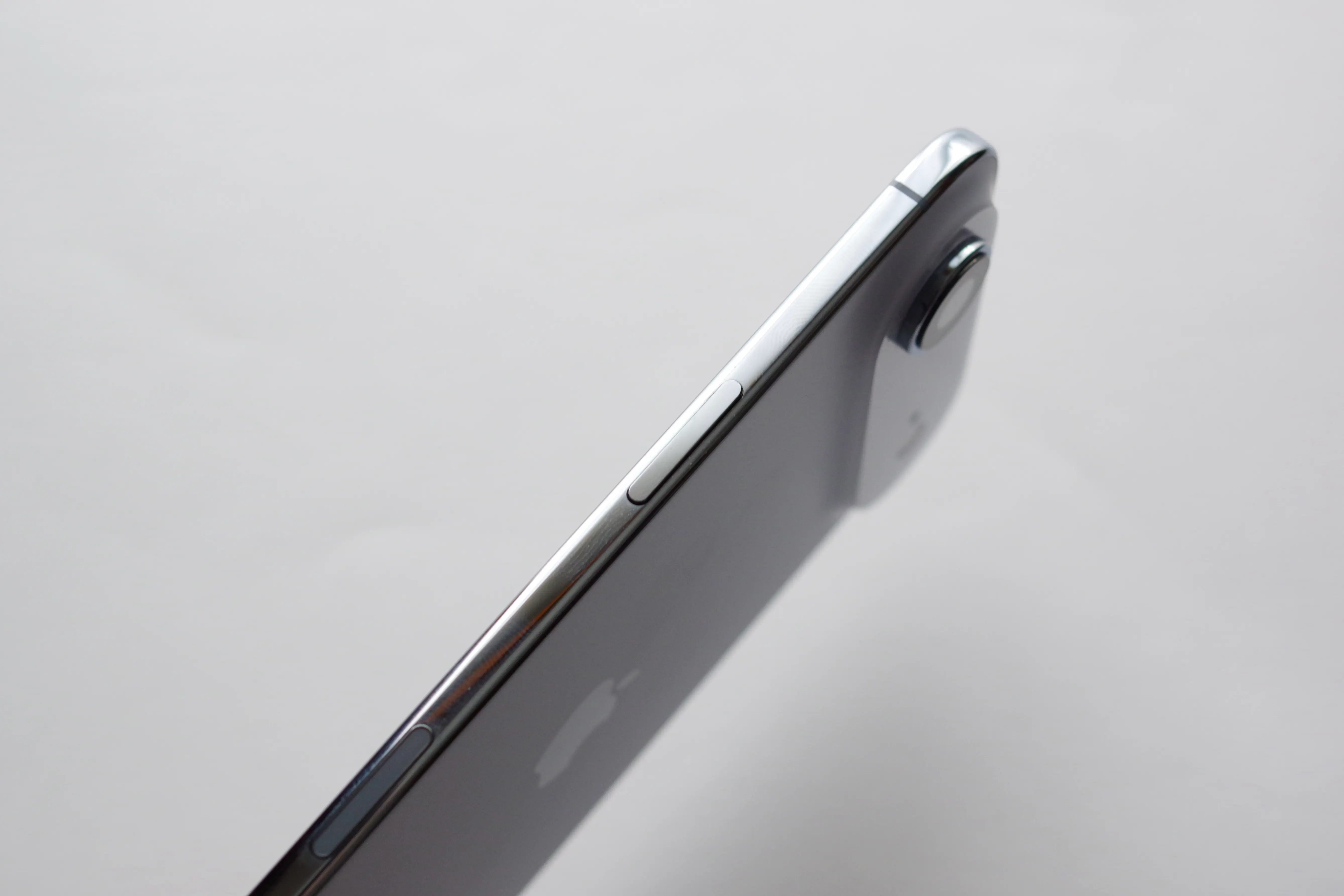 iPhone Airの側面の写真